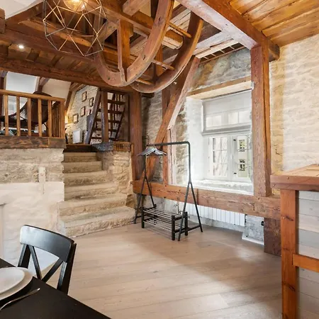 Hilltop - Old Town Kuninga Апартаменти Таллінн