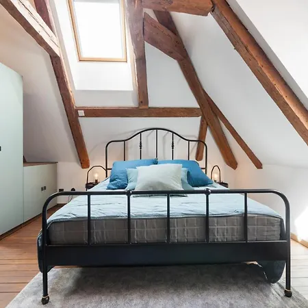 Hilltop - Old Town Kuninga