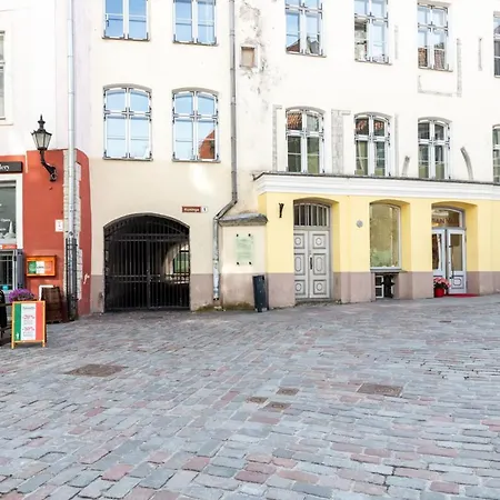 Hilltop - Old Town Kuninga Tallinn