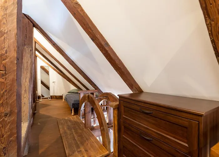 Hilltop - Old Town Kuninga Апартаменти