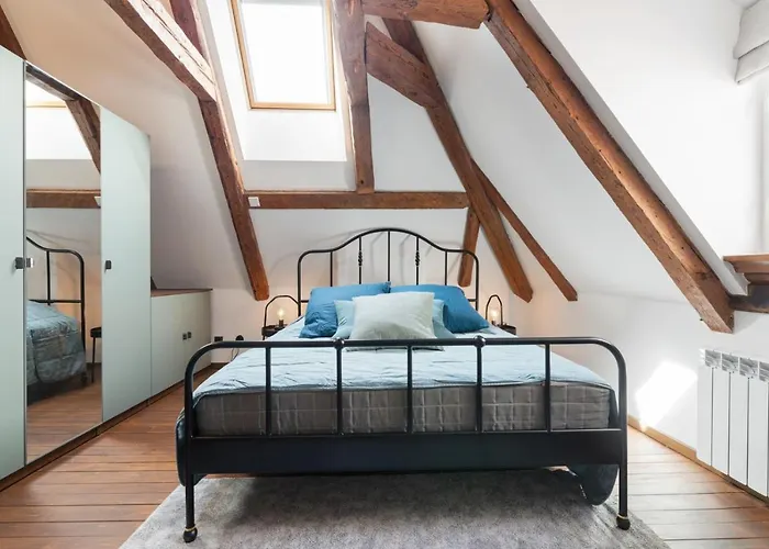 Hilltop - Old Town Kuninga